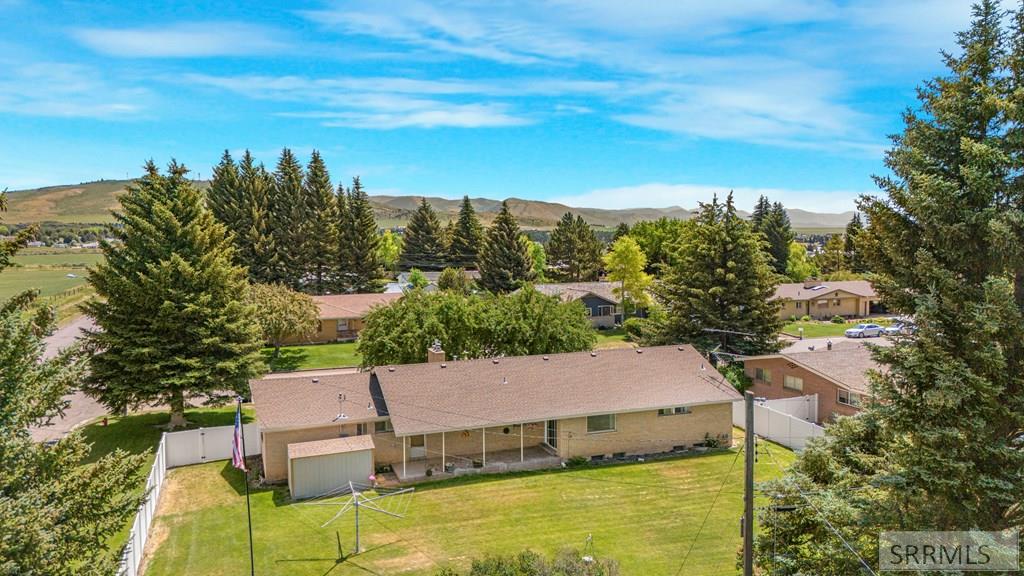 379 Mountain View Avenue