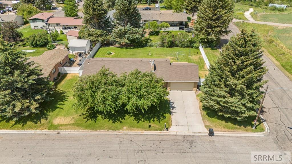 379 Mountain View Avenue