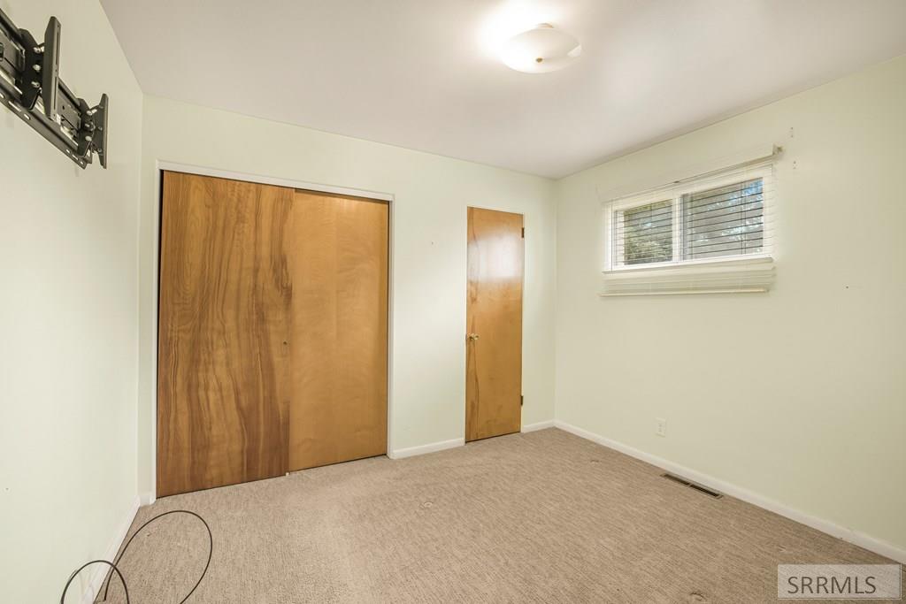 379 Mountain View Avenue