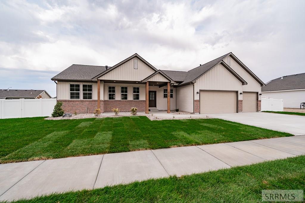 612 Boxwood Drive
