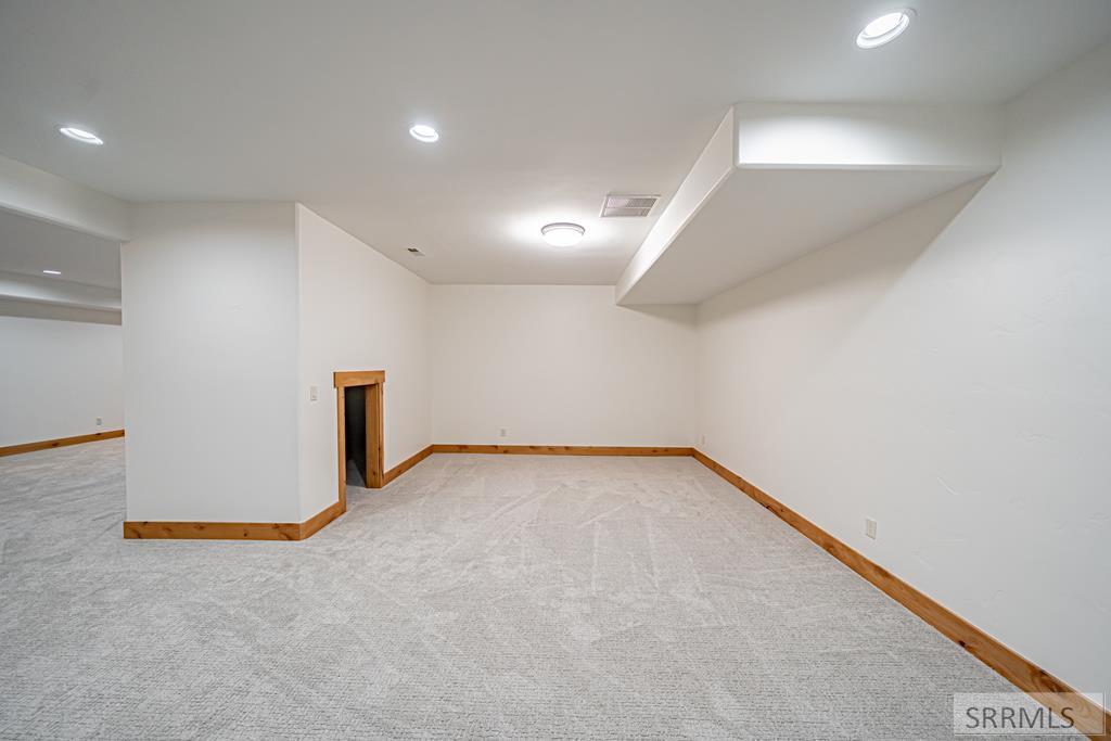 2167 E Berggren Lane