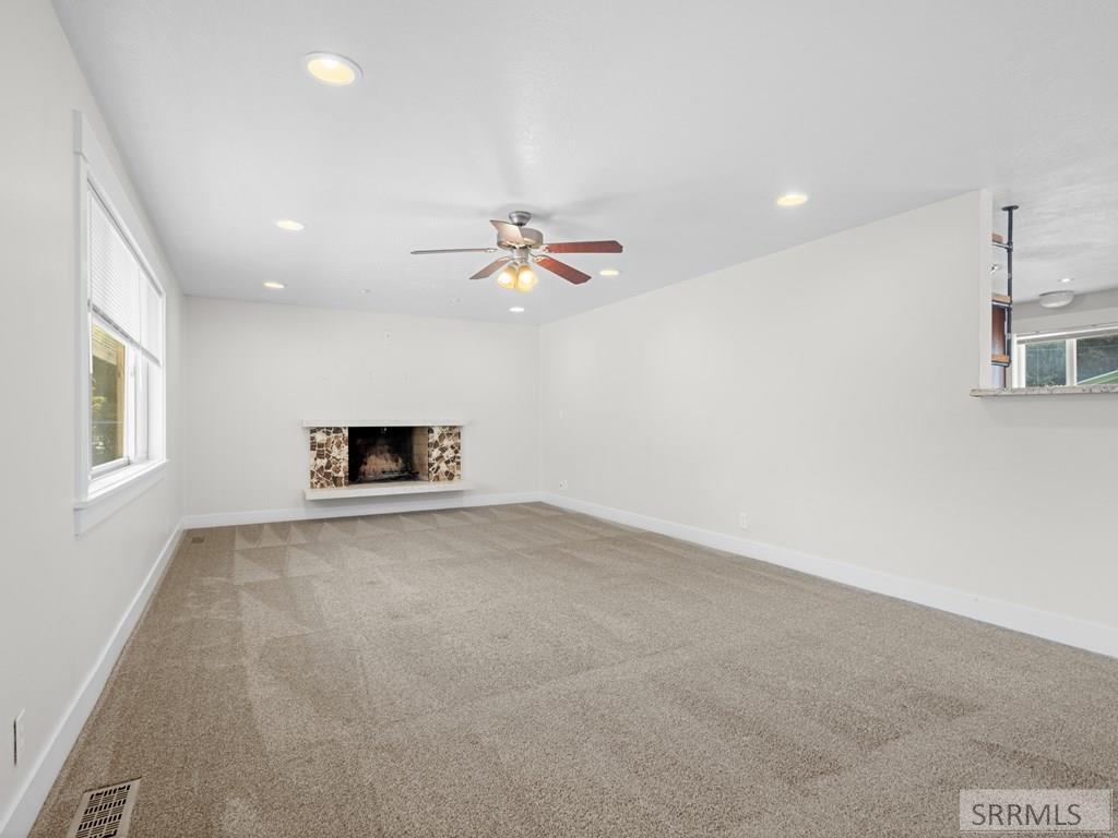 517 W Main Street