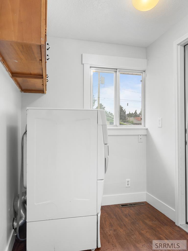 517 W Main Street
