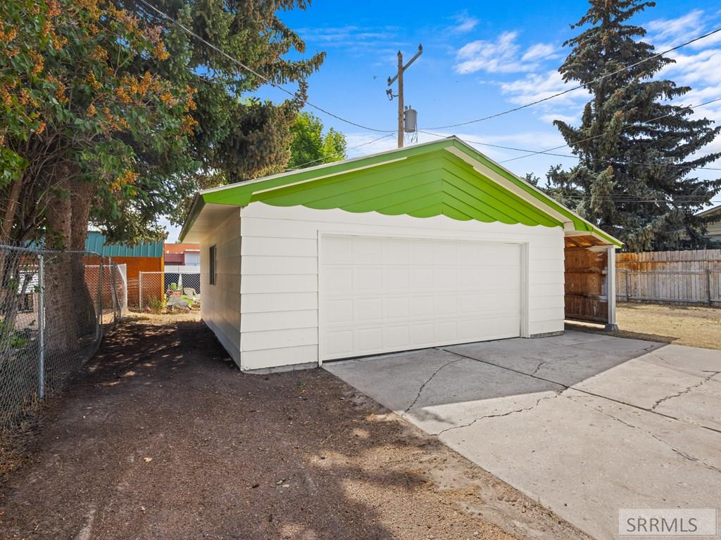517 W Main Street