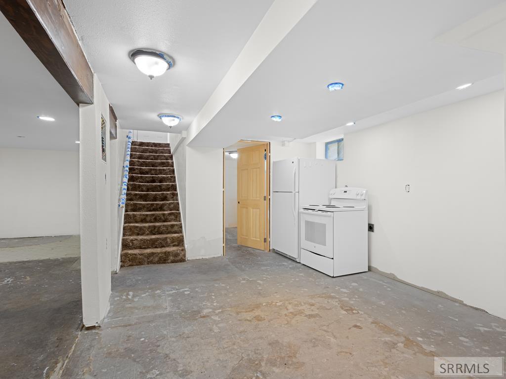 517 W Main Street