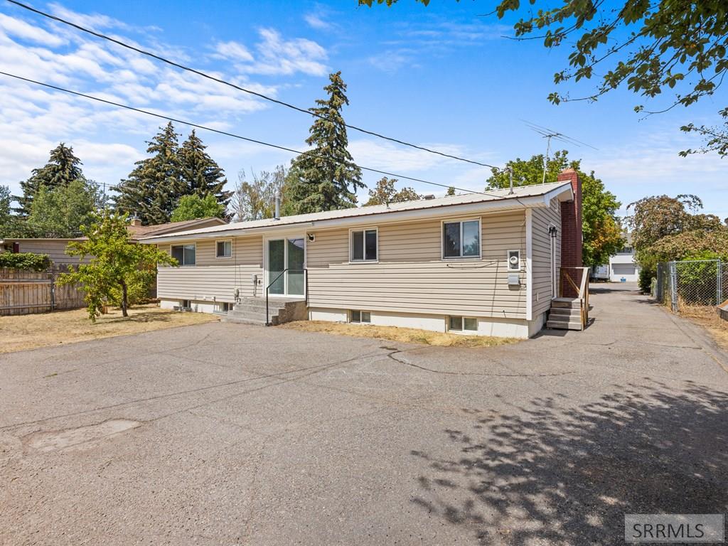 517 W Main Street