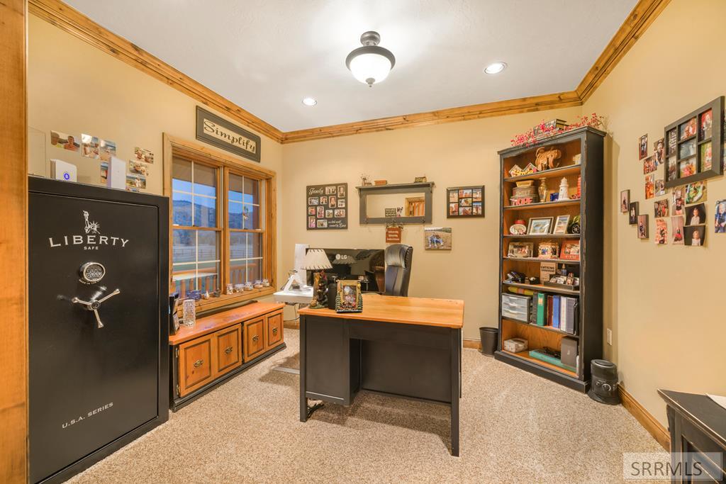 1096 Snake River Road