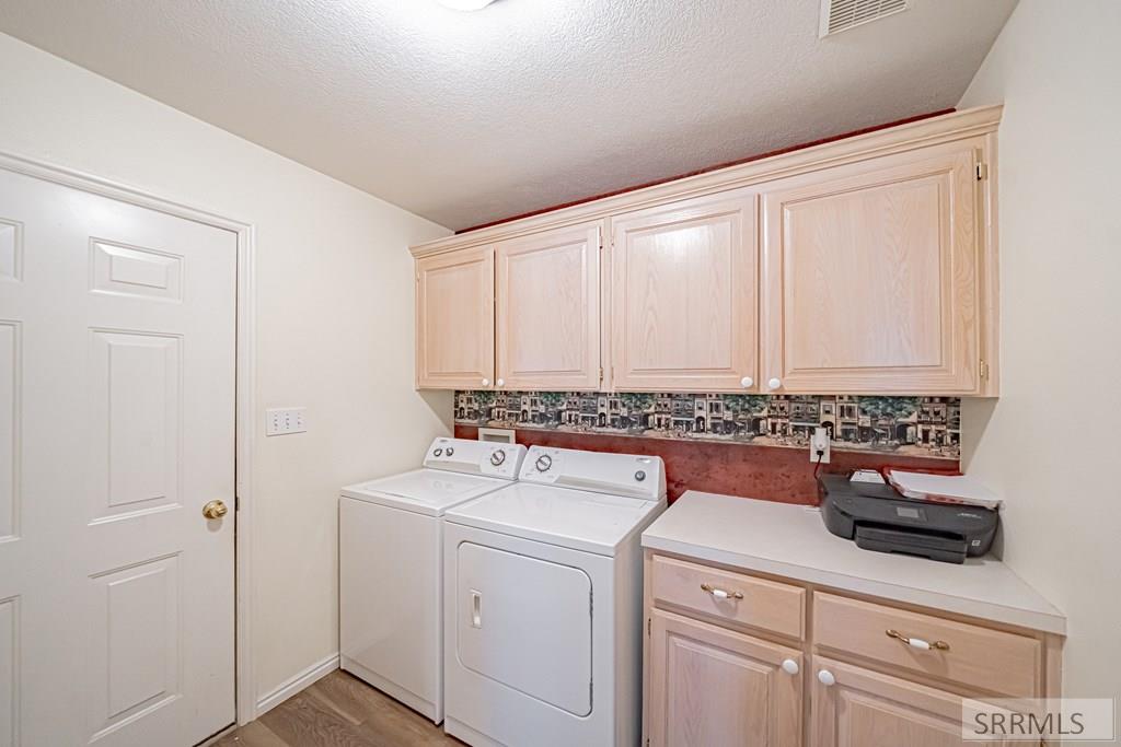597 Hickory Place