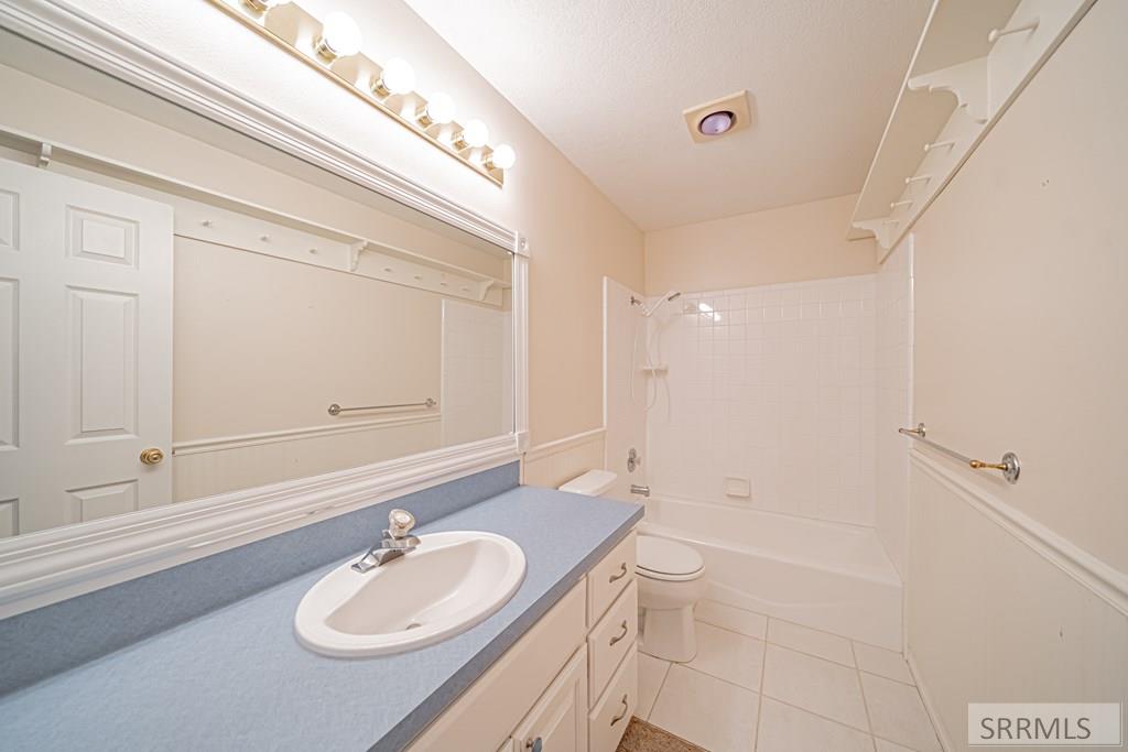 597 Hickory Place