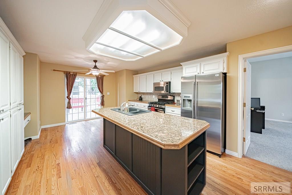 597 Hickory Place