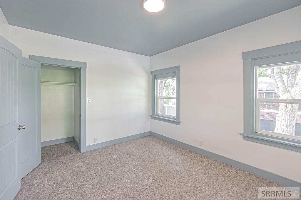 371 W 14th Street