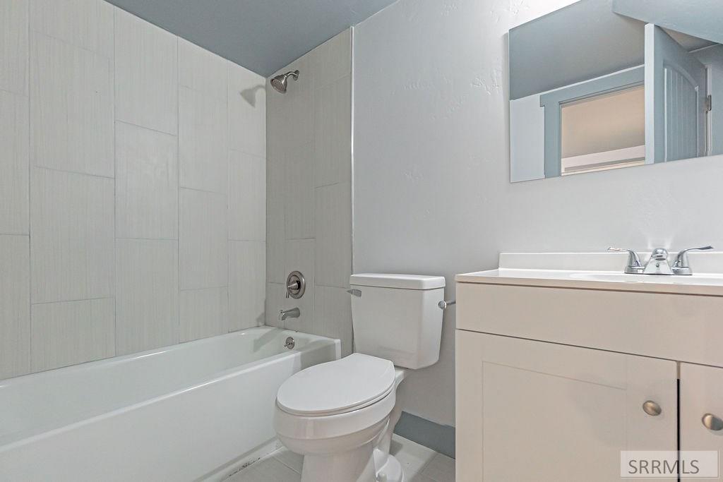 371 W 14th Street