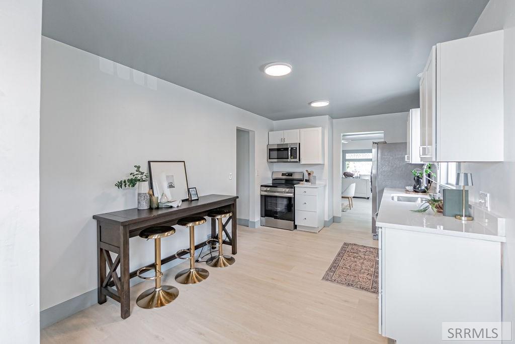 371 W 14th Street