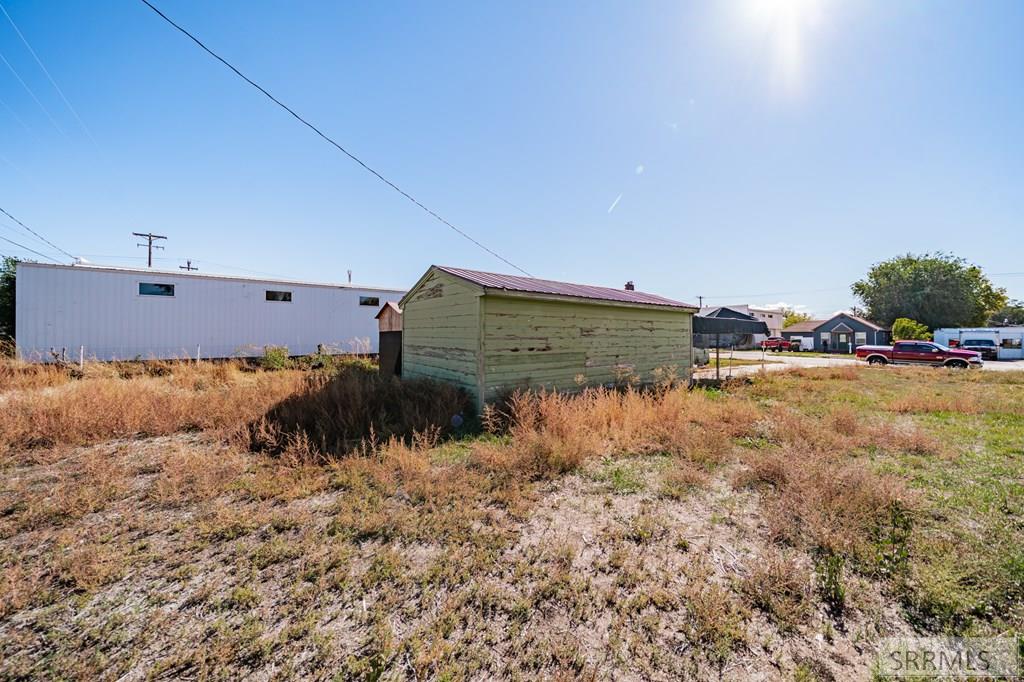 461 Gladstone Street