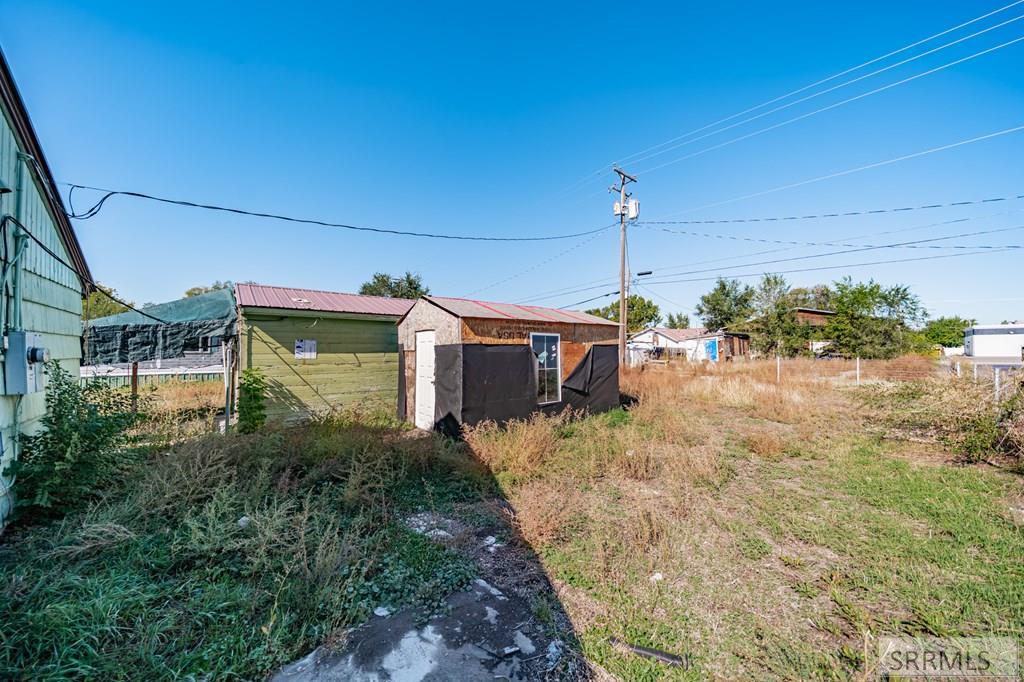 461 Gladstone Street