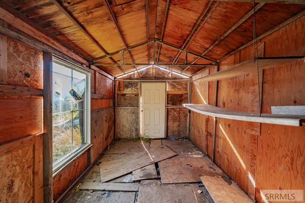 461 Gladstone Street