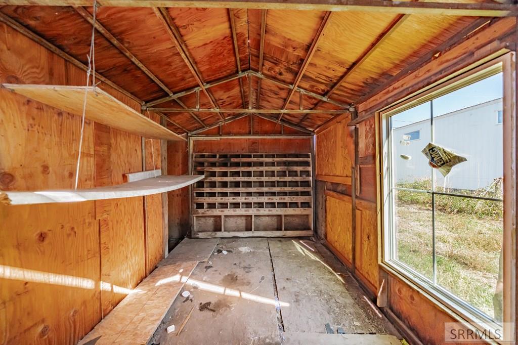 461 Gladstone Street