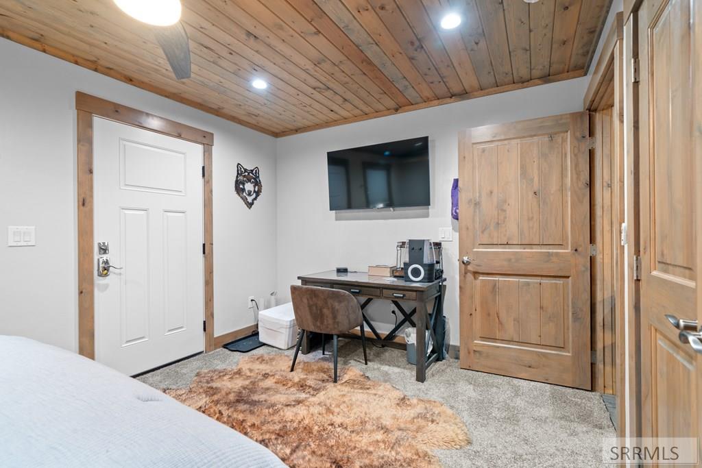 3770 Arctic Fox Drive