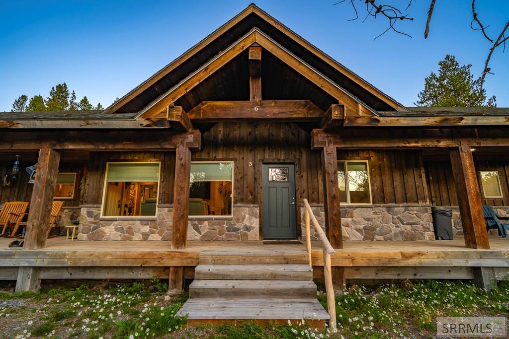 3770 Arctic Fox Drive