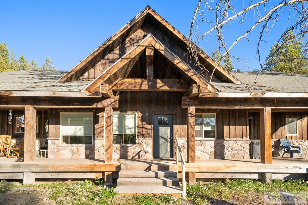 3770 Arctic Fox Drive