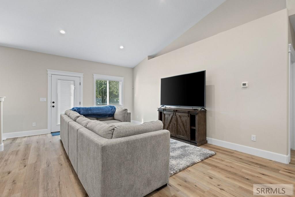 185 Park View Loop, Shelley