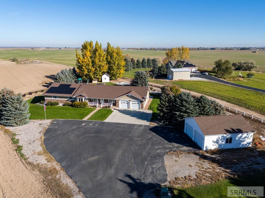 538 E 1250 N, Shelley