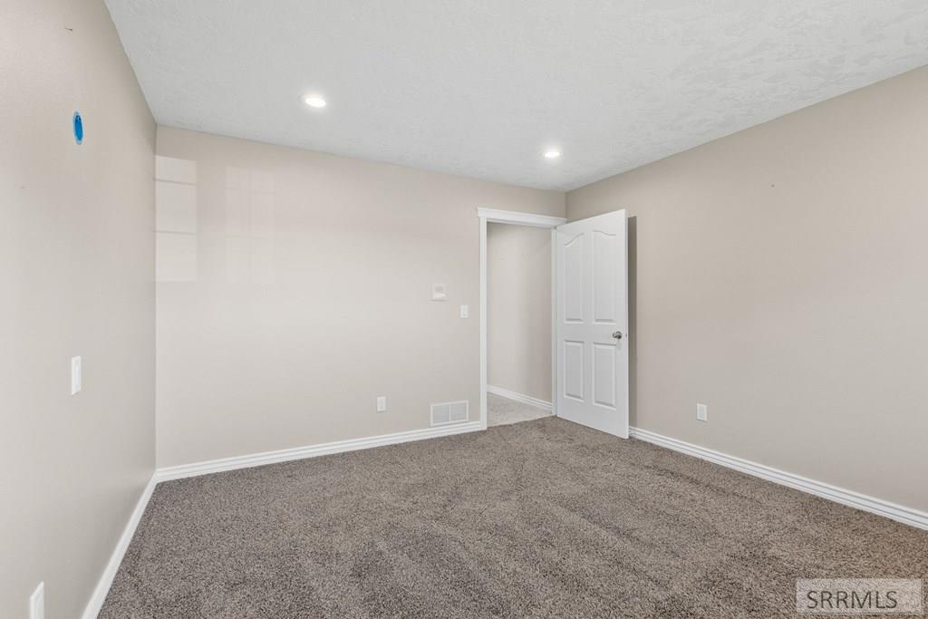 538 E 1250 N, Shelley