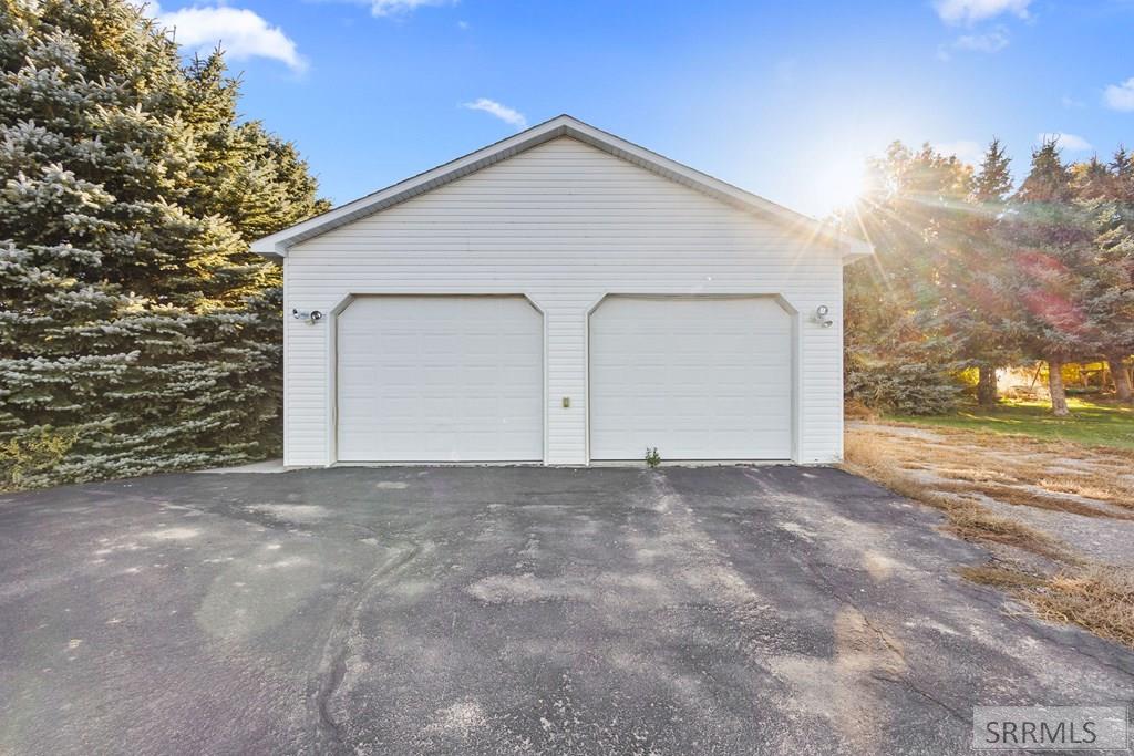 538 E 1250 N, Shelley