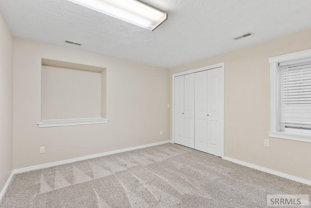 538 E 1250 N, Shelley