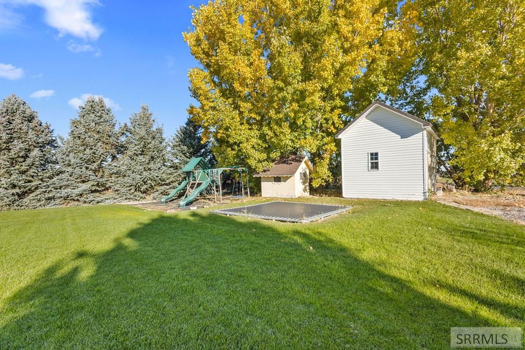 538 E 1250 N, Shelley