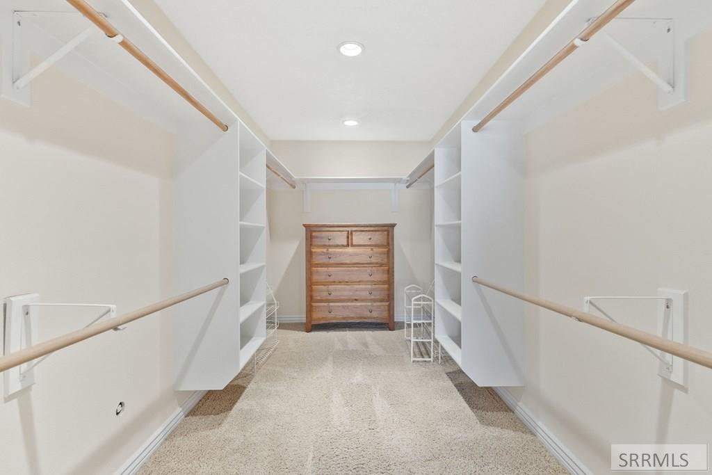 538 E 1250 N, Shelley