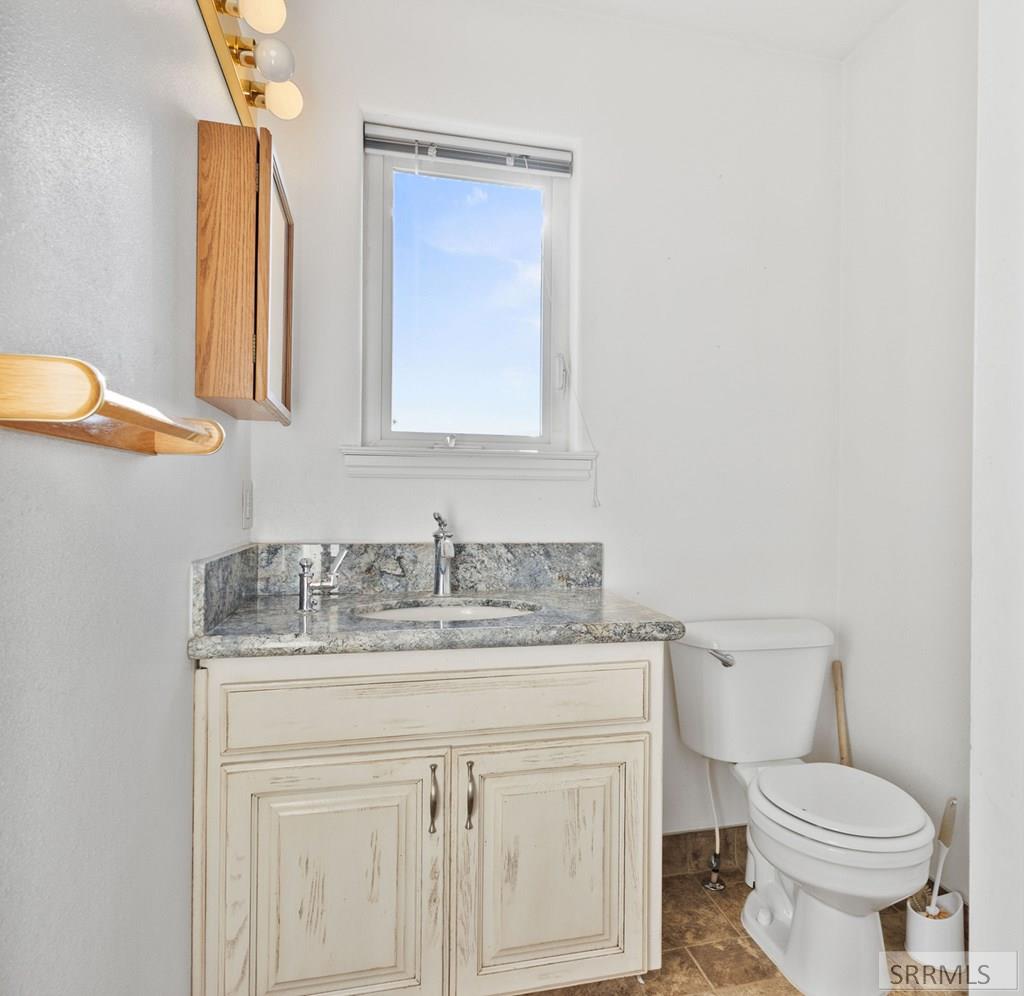 538 E 1250 N, Shelley