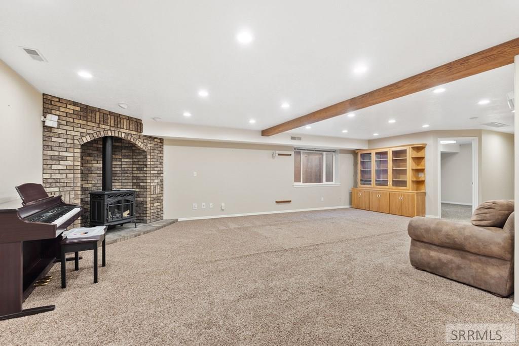 538 E 1250 N, Shelley