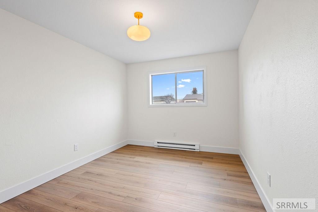 4100 E Greenwillow Lane