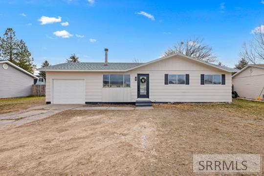 4100 E Greenwillow Lane