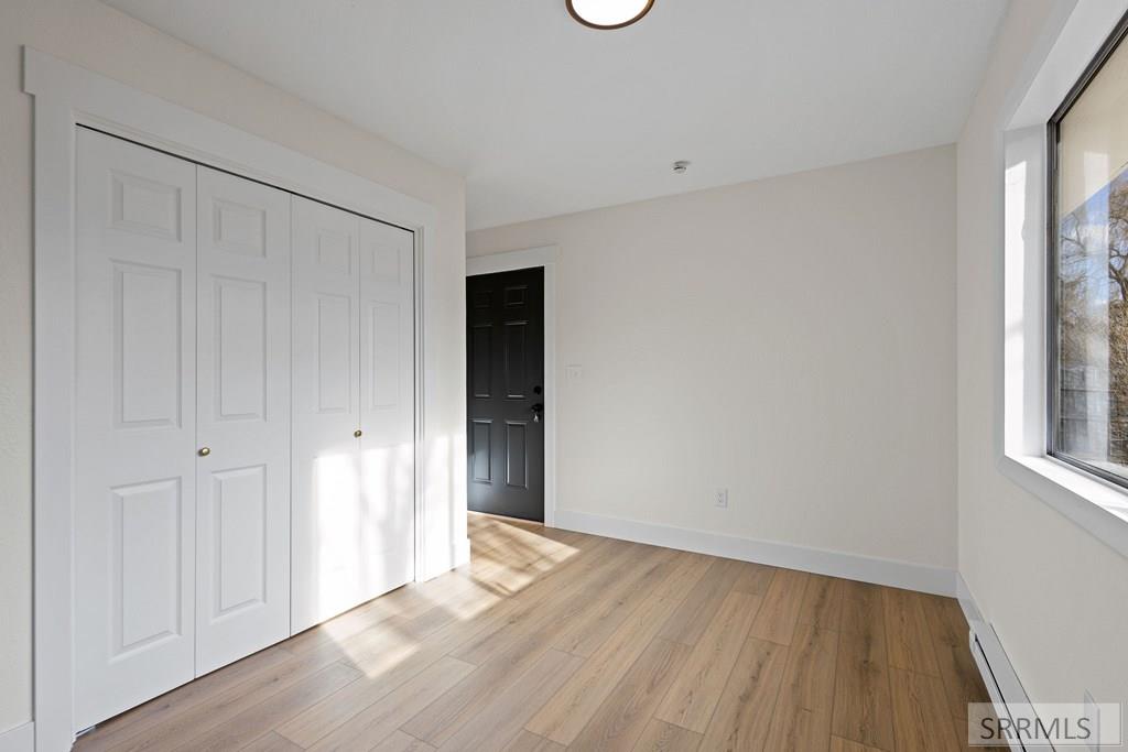 4100 E Greenwillow Lane