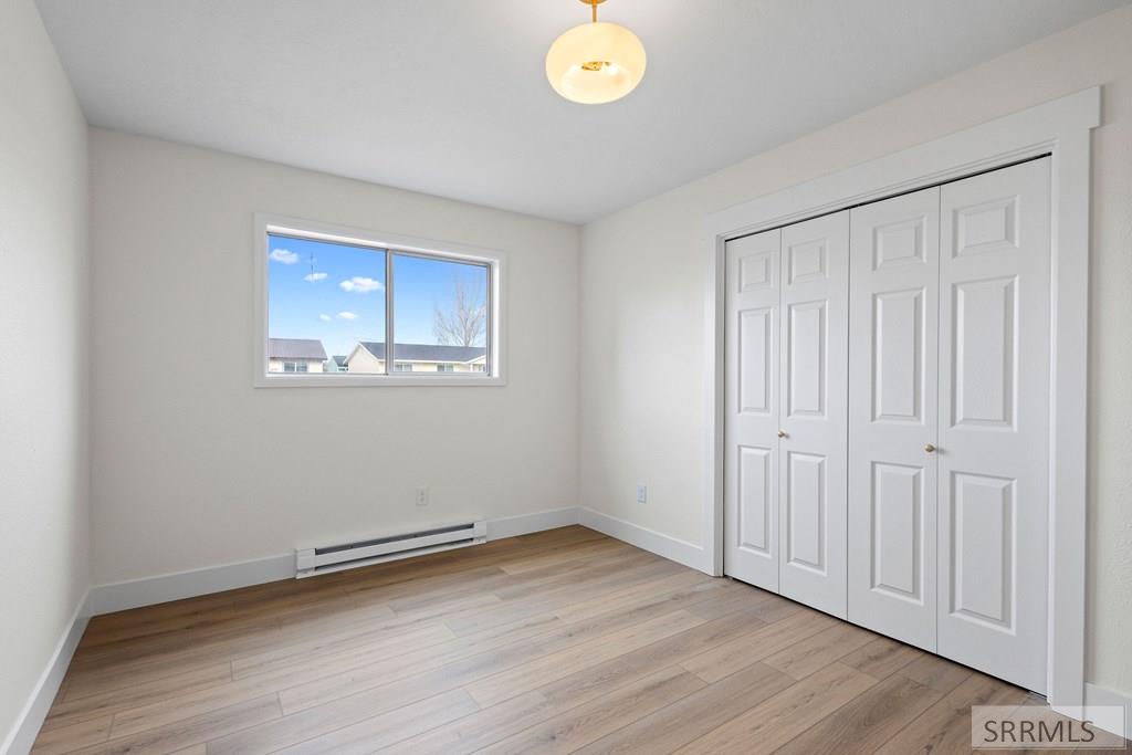 4100 E Greenwillow Lane