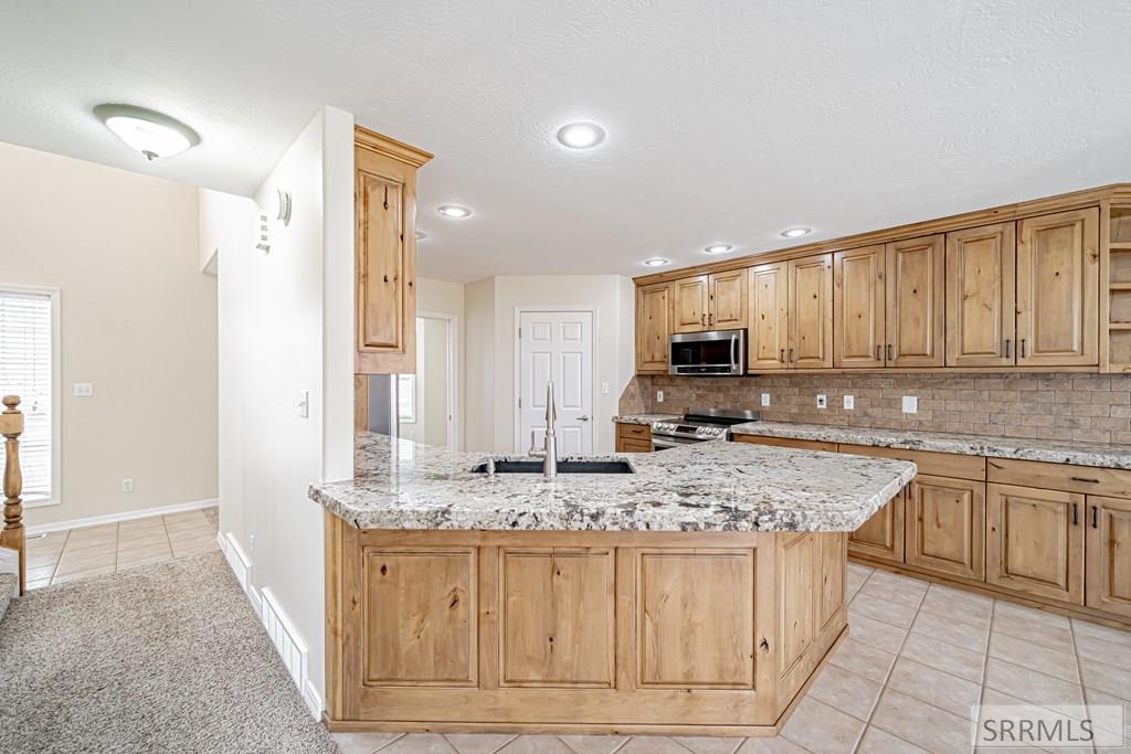 3667 Summit Run Trail