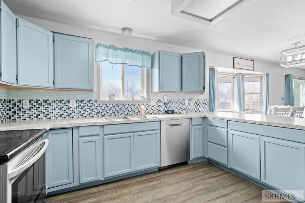 1699 Wagon Wheel Road