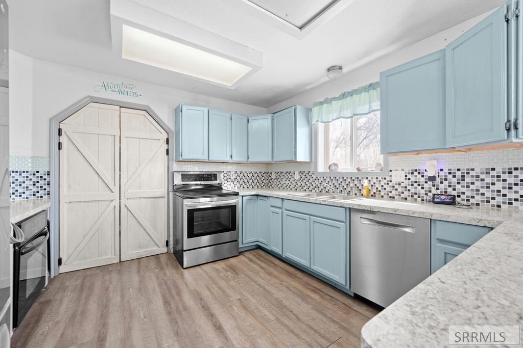 1699 Wagon Wheel Road