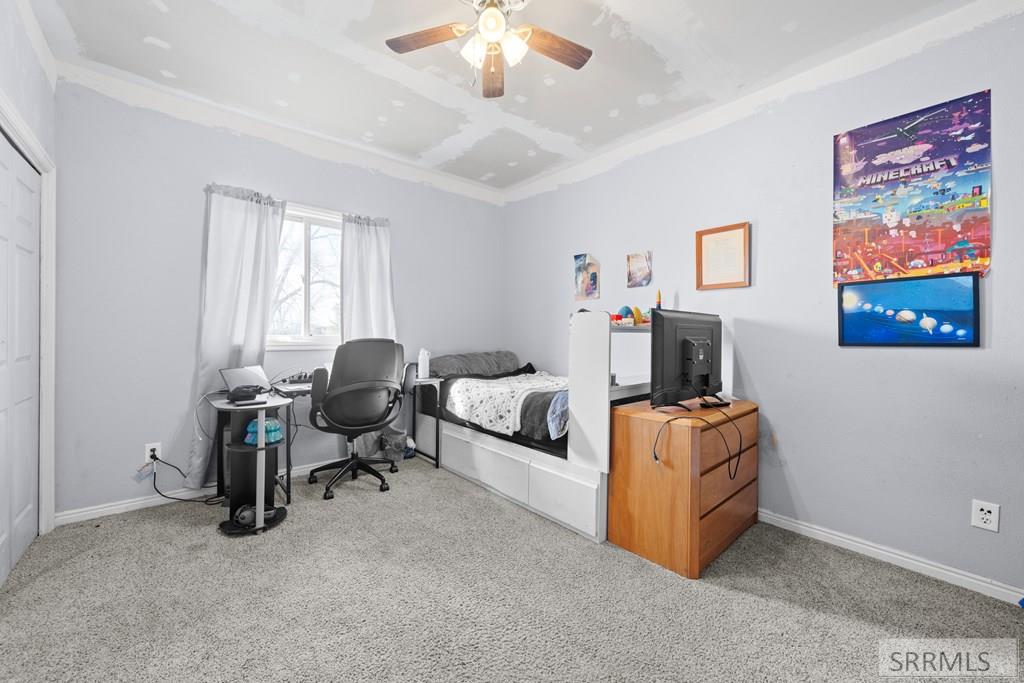 1699 Wagon Wheel Road