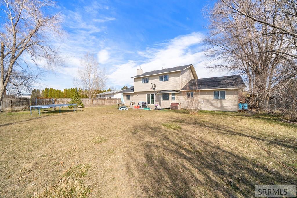 1699 Wagon Wheel Road