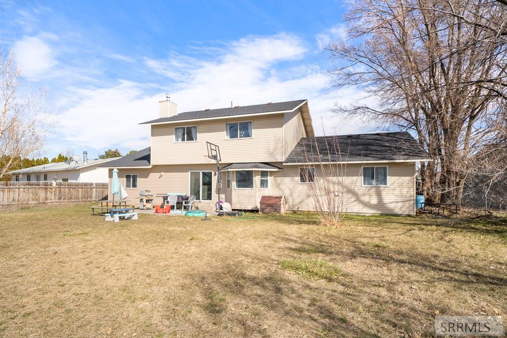 1699 Wagon Wheel Road