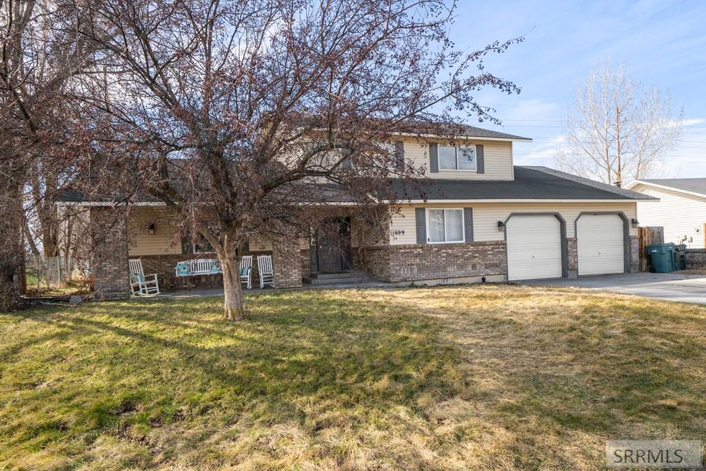 1699 Wagon Wheel Road