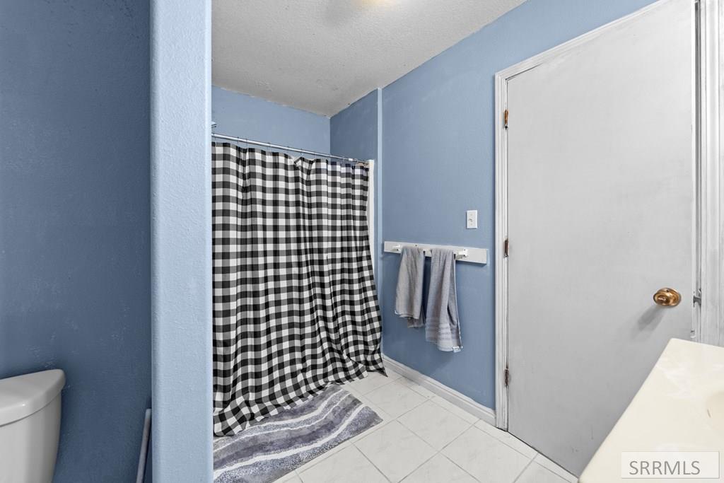 1699 Wagon Wheel Road