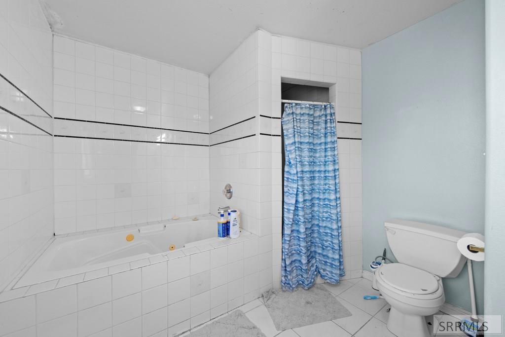 1699 Wagon Wheel Road