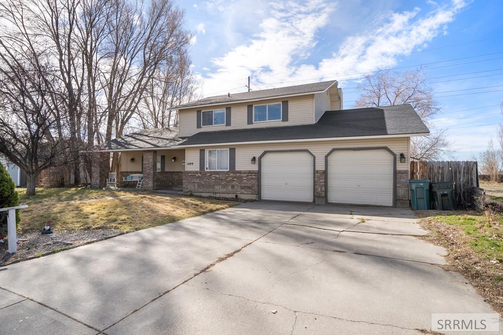 1699 Wagon Wheel Road