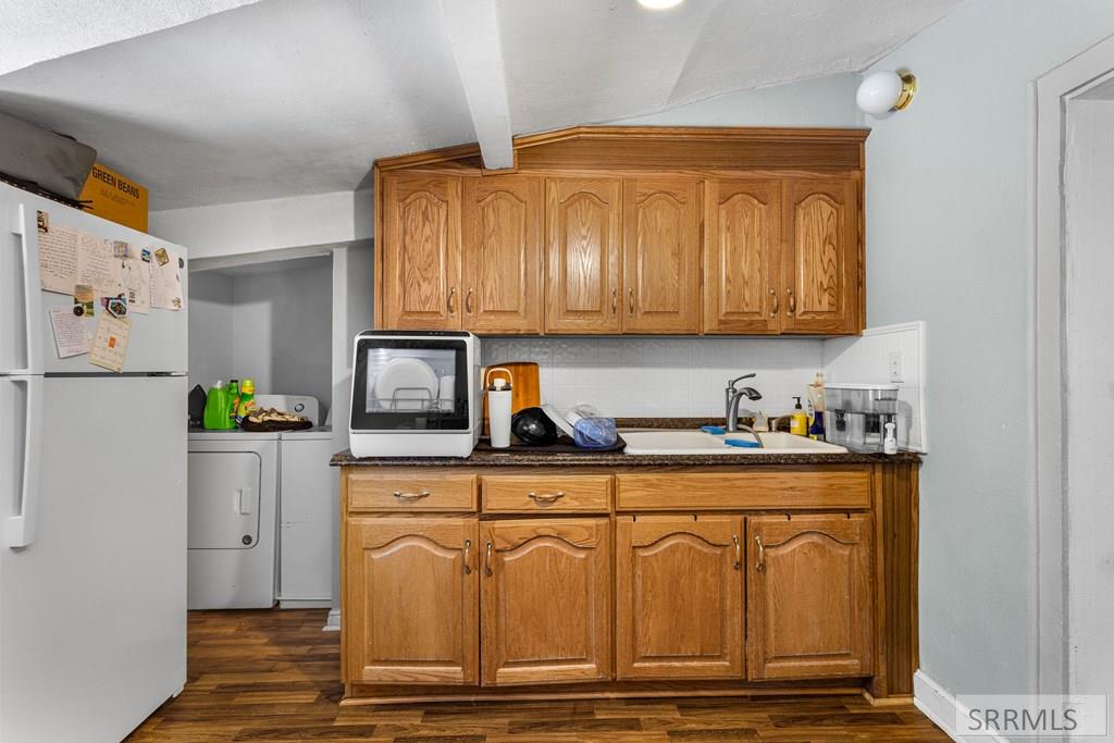 308 E 3rd N # 4 Unit: #1-4