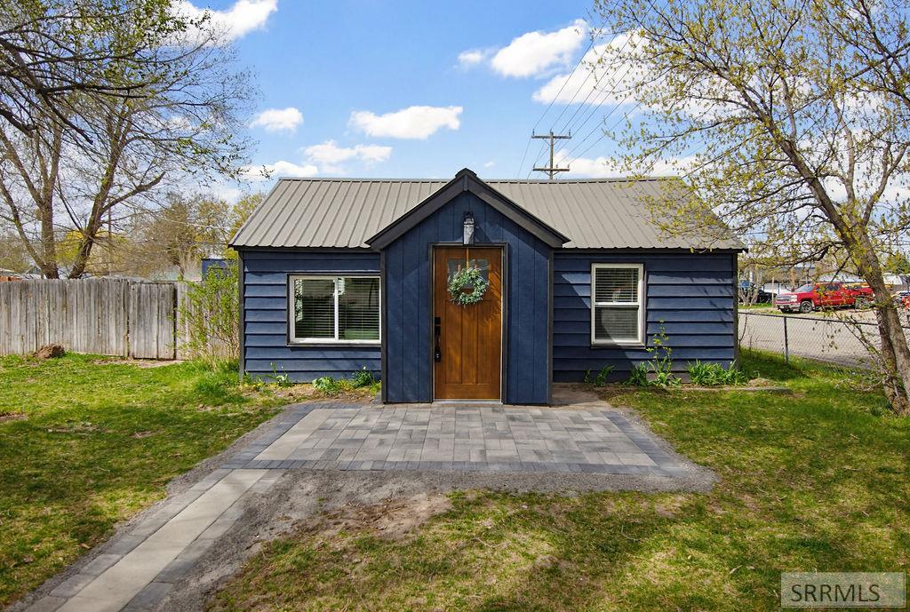 1195 Jefferson Avenue