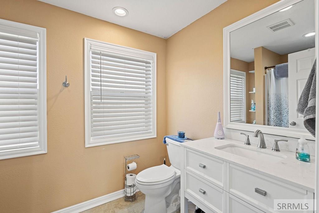 2917 Woodbridge Circle